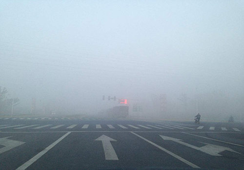 大雾天气，yb体育提醒您驾车“雾”必小心